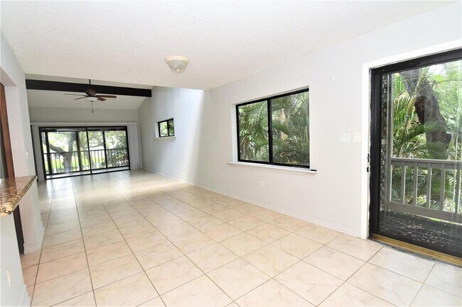 Photo - 1601 Pelican Point Dr Unit 215