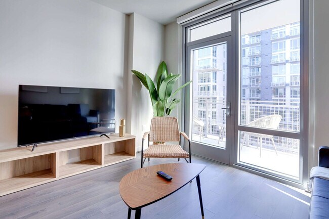 Photo - 1122 N Hudson St Unit FL4-ID1022549P