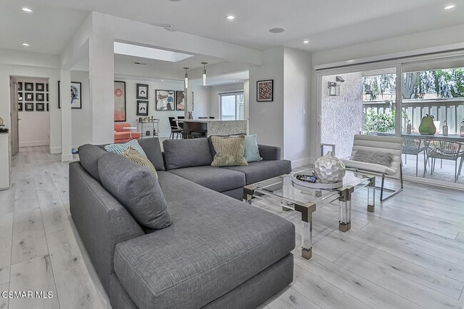 Photo - 643 Arroyo Oaks Dr