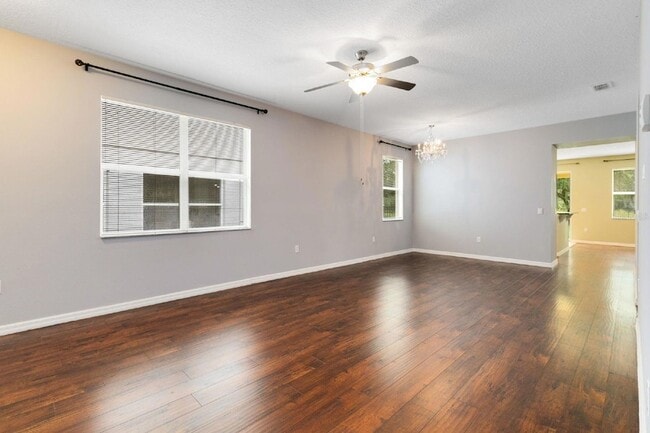 Photo - 12832 Oulton Cir