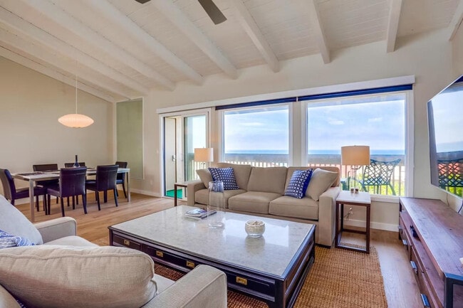 Building Photo - 450 S Sierra Ave Unit ID1255604P