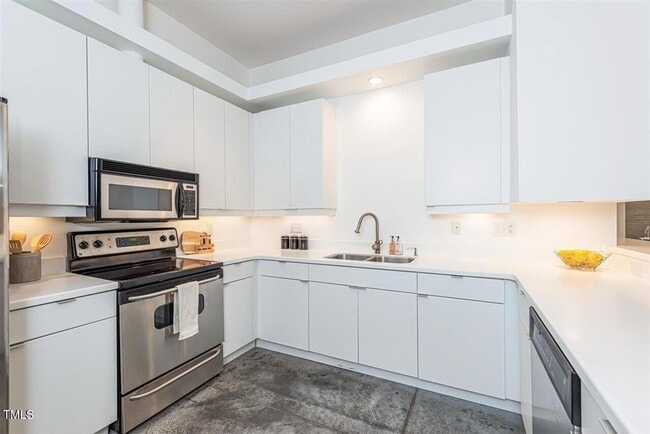 Photo - 319 Fayetteville St Unit 312