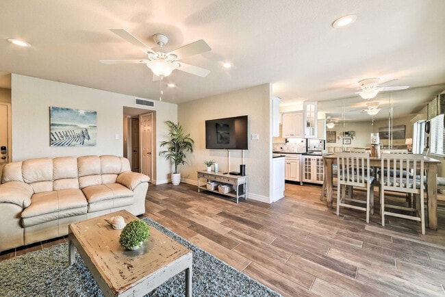Building Photo - 15425 Fortuna Bay Dr Unit SI FL2-ID1546287P