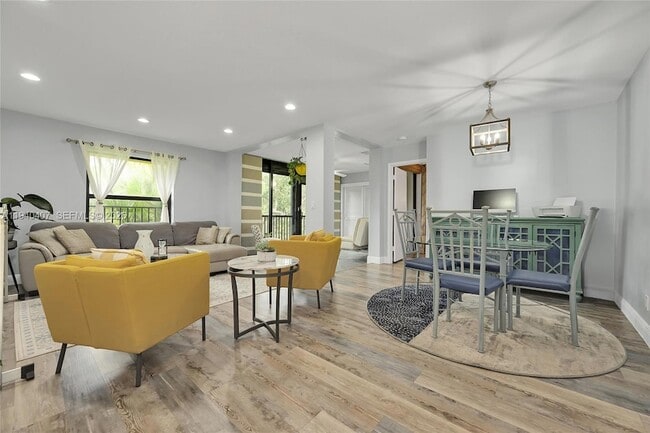 Building Photo - 2676 Carambola Cir N Unit 1760