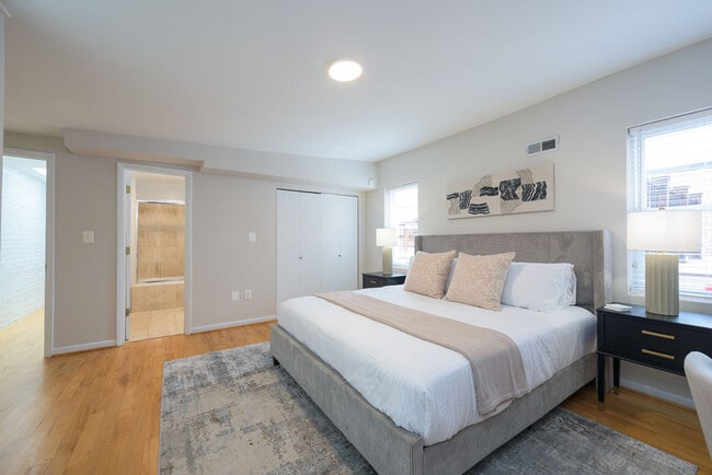 Photo - 1125 D St NE Unit ID1023956P