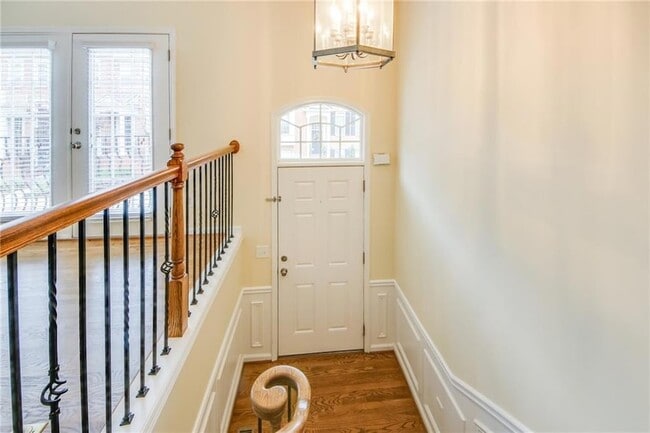 Photo - 2776 Loftview Square
