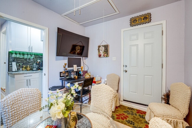 Photo - 30 Brunswick Ct Unit ID1304765P