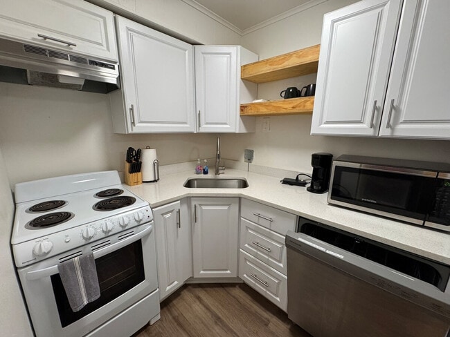 Photo - 806 S Elm St Unit ID1296536P