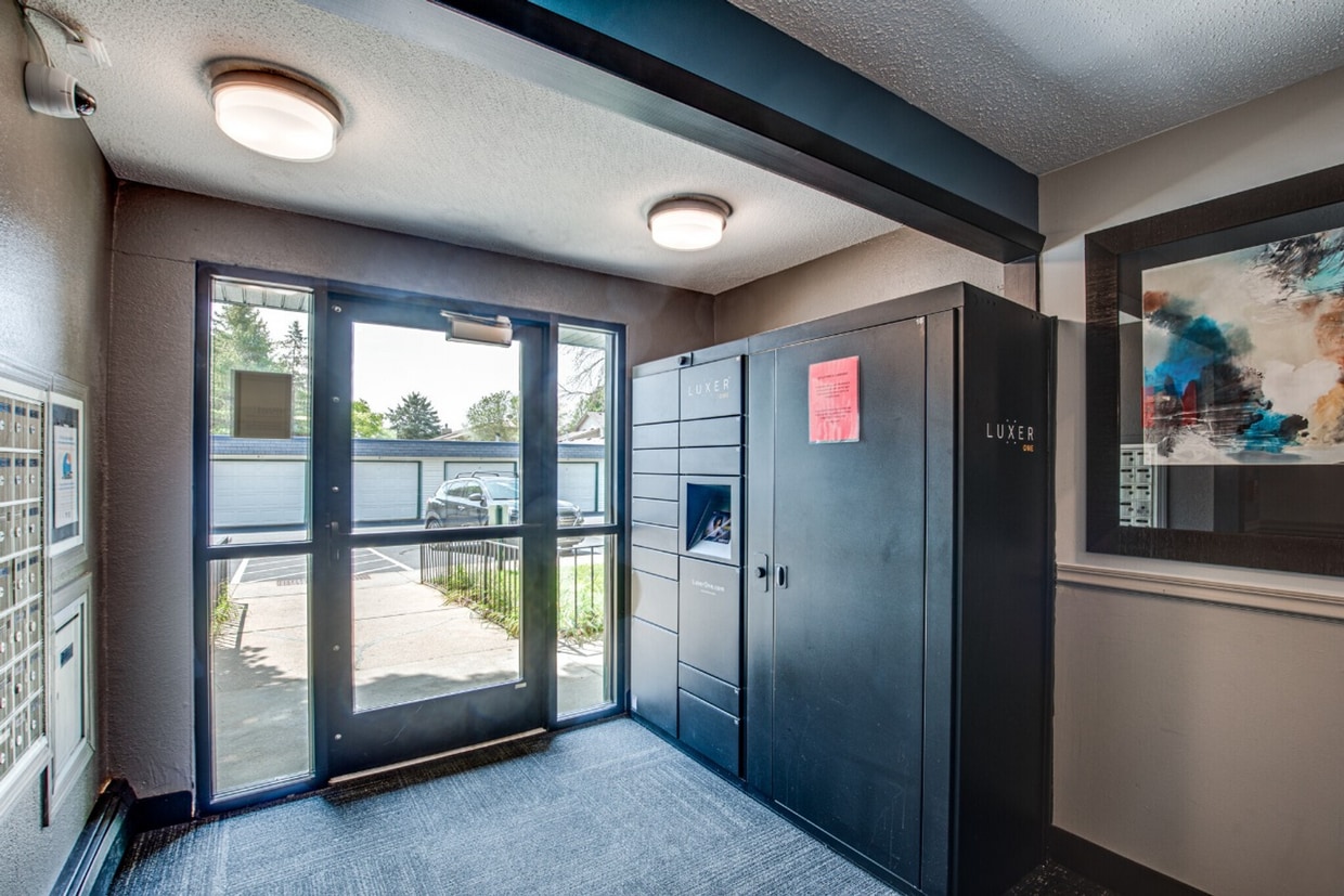 Floor Plan - 2 BD / 1.5 BA 