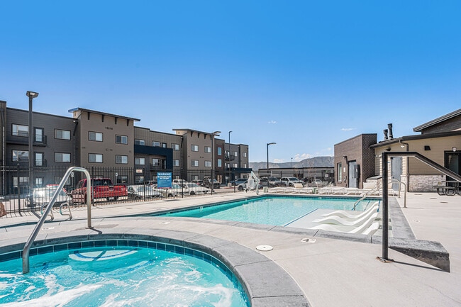 Building Photo - Marq at Monument Ridge