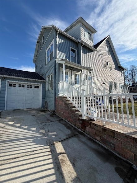 Photo - 91 Grand Ave Unit 2nd Fl