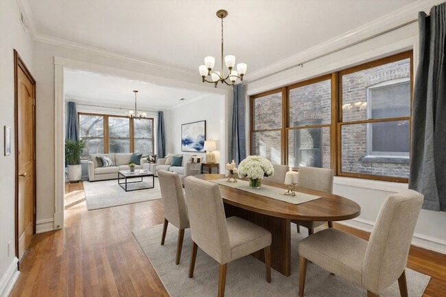 Photo - 2332 W Superior St Unit 2