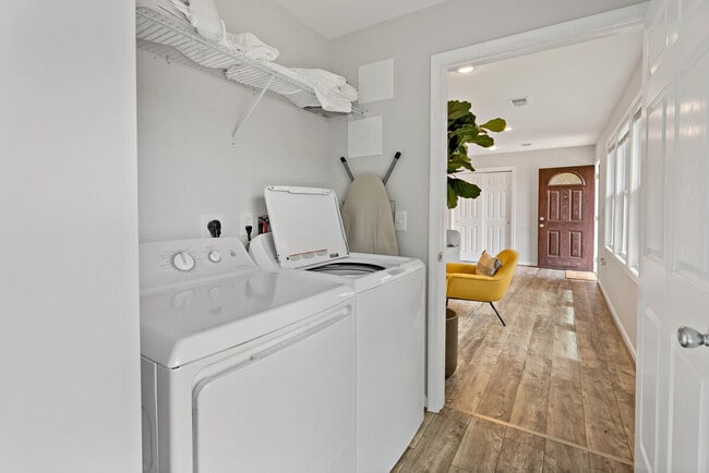 Photo - 6532 Summerton Way Unit SI ID1395439P