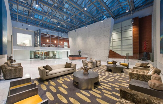 Photo - 399 E 34th St Unit ID1025344P