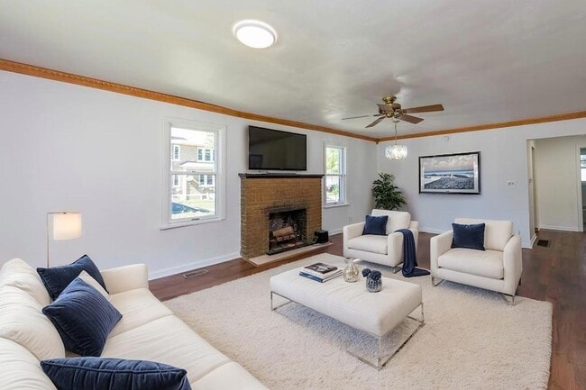 Photo - 903 S McAlister Ave