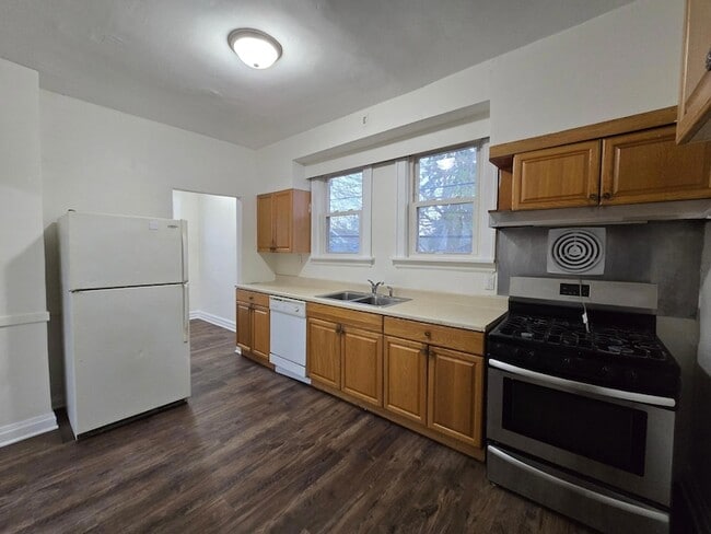 Photo - 10 Lawndale St Unit 2