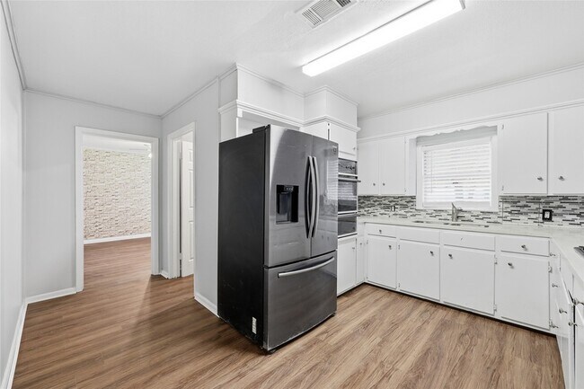 Photo - 1621 Richmond Ave