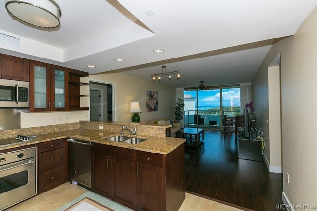 Photo - 1551 Ala Wai Blvd