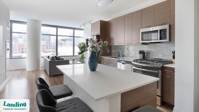 Photo - 347 W Chestnut St Unit 711.1404627