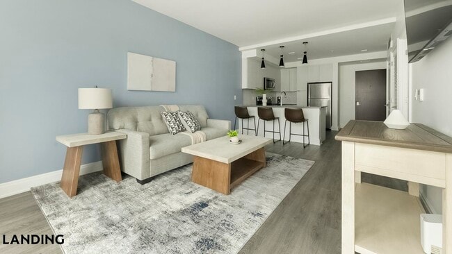 Building Photo - 600 4th St SW Unit 307