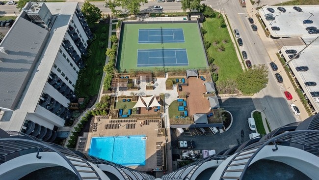 Photo - ReNew Wheaton Center