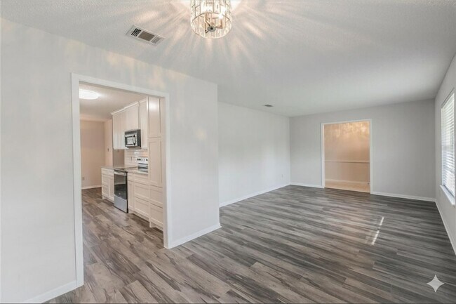 Photo - 6248 Trail Lake Dr