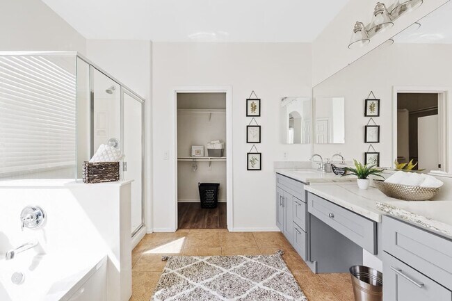 Photo - 2372 E Sequoia Dr Unit ID1309631P