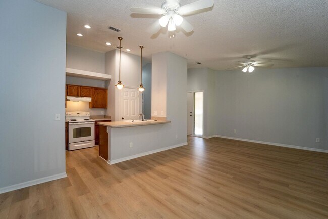 Photo - 14 Santiago Ct