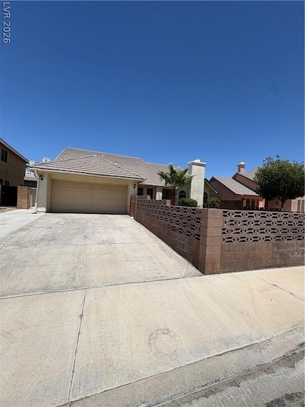Building Photo - 1737 Sequoia Dr
