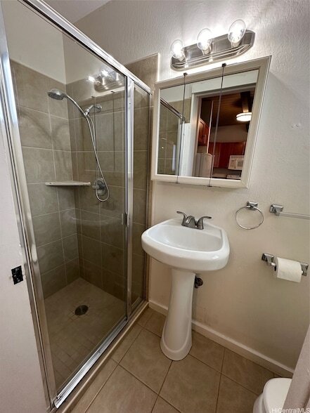 Photo - 4894 Kilauea Ave