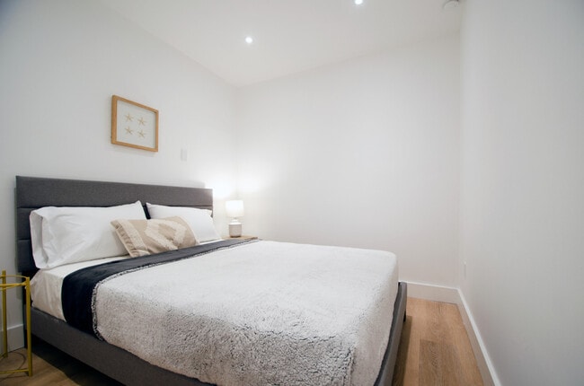 Photo - 3666 NE 168th St Unit SI ID1056502P