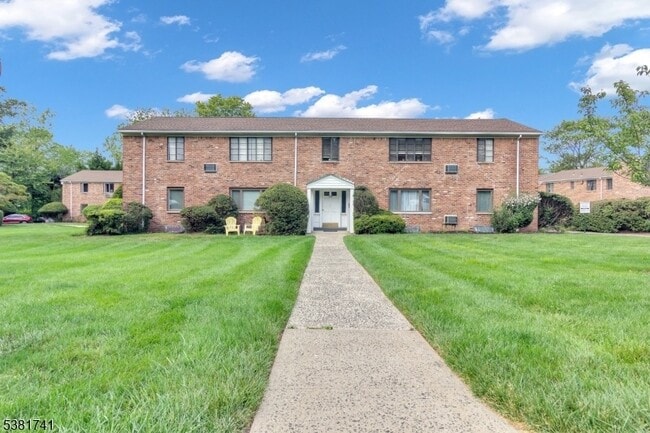 Building Photo - 101 Troy Dr