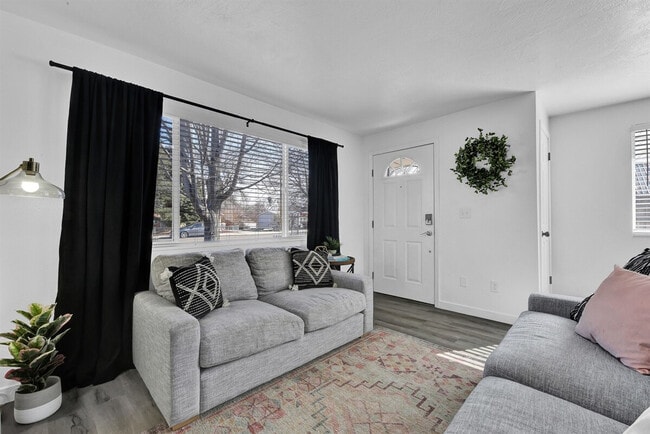 Photo - 2113 S Owyhee St Unit SI ID1547104P