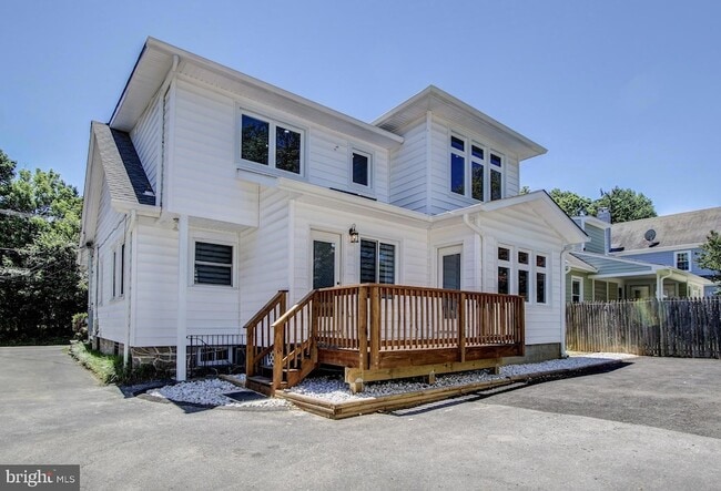 Photo - 4415 Bradley Ln