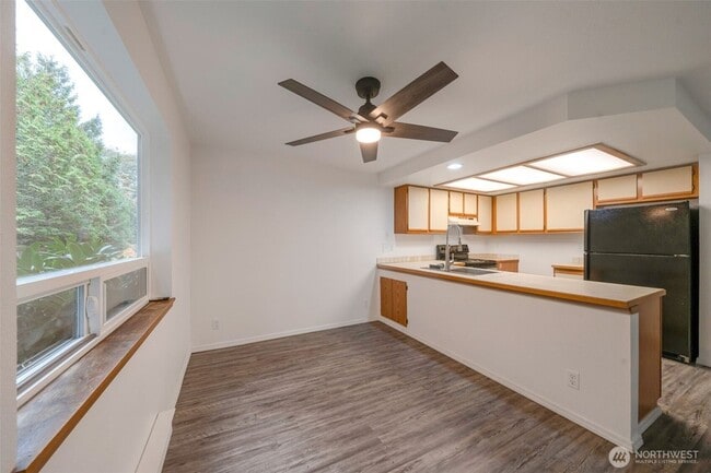 Photo - 1626 Grant Ave S