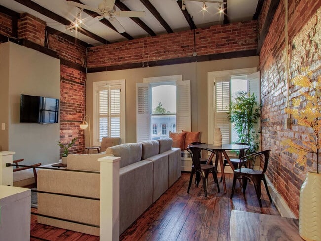 Photo - 1647 Wisconsin Ave NW Unit ID1238457P