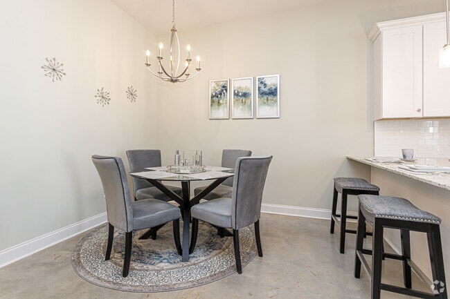 2BR, 2BA - 992SF - Country Club Cottages