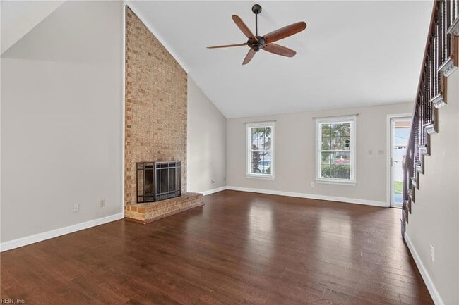 Photo - 5677 Rushmere Dr