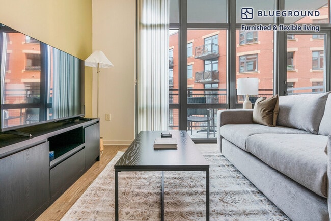 Building Photo - 1128 N Irving St Unit FL4-ID1188