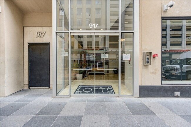 Photo - 917 Main St Unit 1005