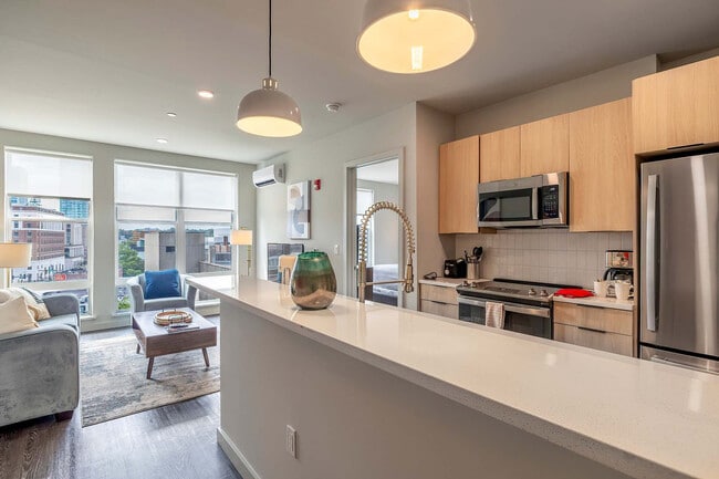 Photo - 172 Greyrock Pl Unit SI FL7-ID1050378P