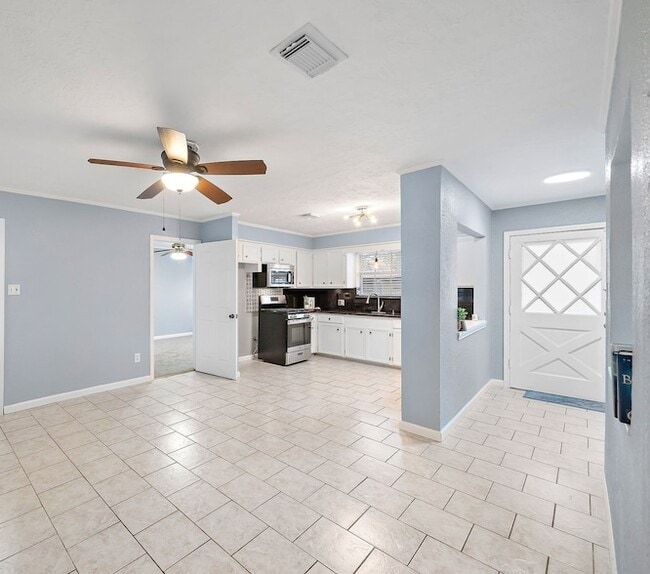 Photo - 712 Damon St