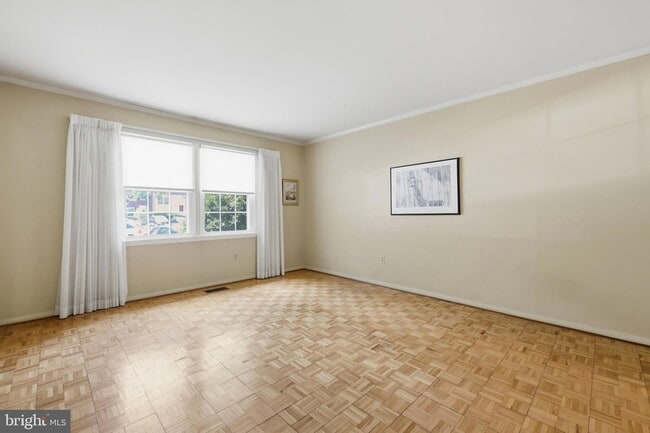 Photo - 8350 Glastonbury Ct