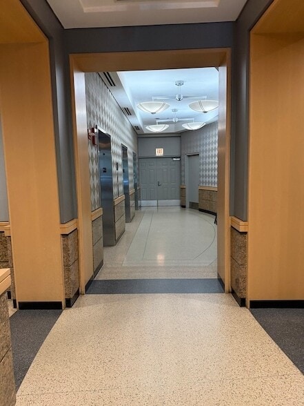 Photo - 1600 S Prairie Ave Unit 1607SS