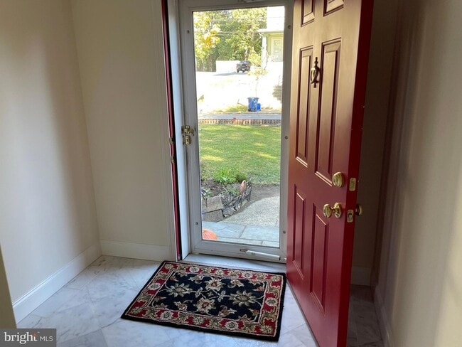 Photo - 610 Ritchie Ave