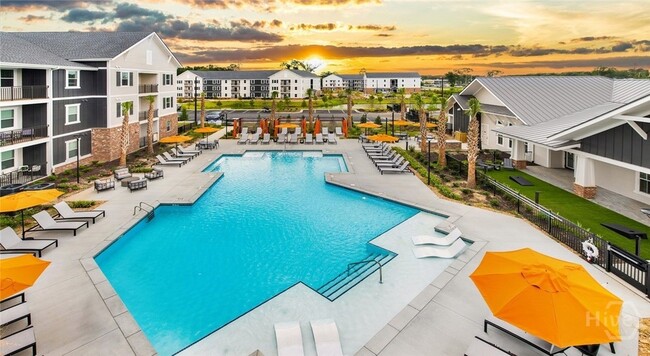 Building Photo - 1000 Chatham Center S Dr Unit B1