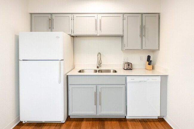 Photo - 1040 Clayton Ln Unit ID1335308P