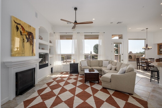 Building Photo - 14705 Canyon Dr Unit ID1255474P