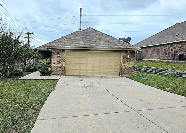 Photo - 101 Hummingbird Dr