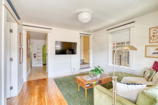 Photo - 1235 N Prescott St Unit ID1309834P